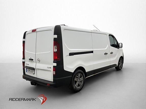 Opel Vivaro 9 of 26