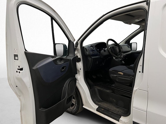 Opel Vivaro 14 of 26