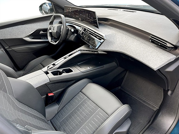 Peugeot 5008 12 of 18