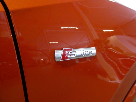 Audi Q2 6 of 23