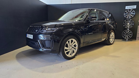 Land Rover Range Rover Sport 3 of 5