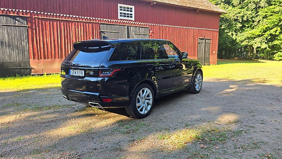 Land Rover Range Rover Sport 5 of 15