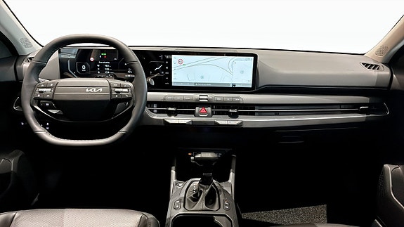 Kia K4 4 of 5