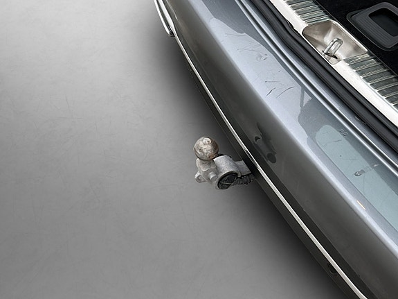 Mercedes-Benz E200 27 of 30