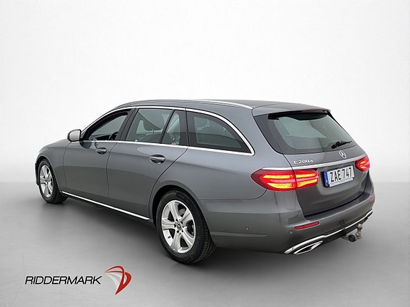 Mercedes-Benz E200 5 of 5