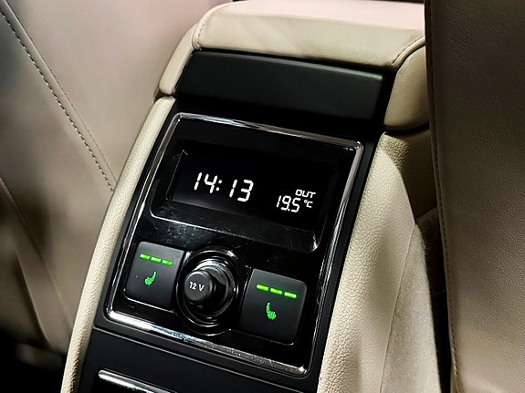 Skoda Superb 21 of 26