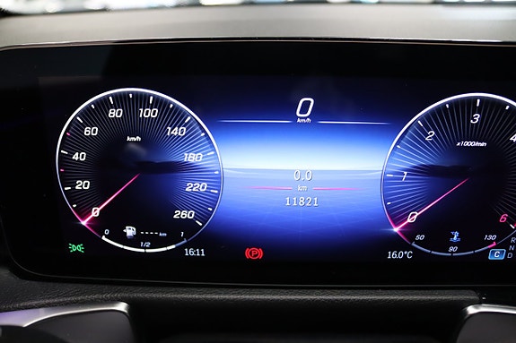 Mercedes-Benz GLB220 d 13 of 26