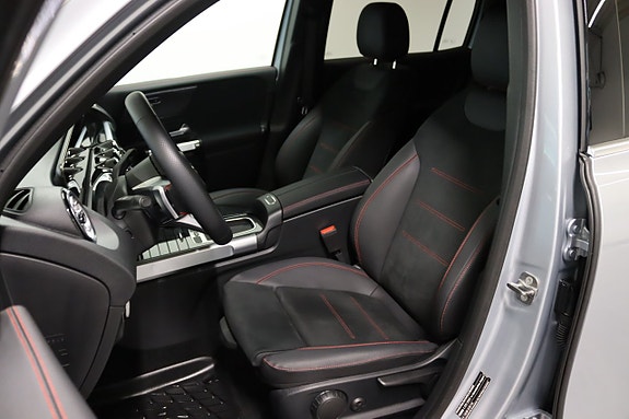 Mercedes-Benz GLB220 d 24 of 26