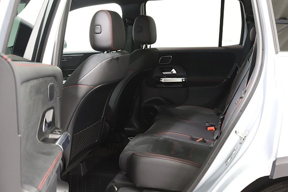 Mercedes-Benz GLB220 d 11 of 26