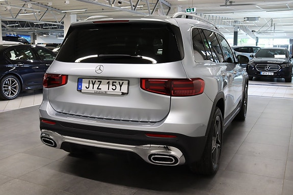 Mercedes-Benz GLB220 d 8 of 26