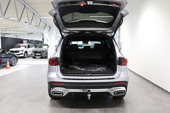 Mercedes-Benz GLB220 d 6 of 26
