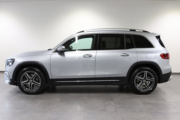 Mercedes-Benz GLB220 d 3 of 5
