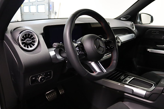 Mercedes-Benz GLB220 d 23 of 26