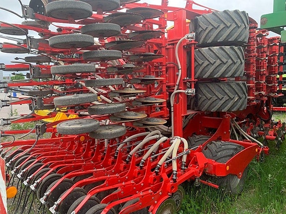 Pöttinger Terrasem C6 Fertilizer med frösålåda 4 of 9