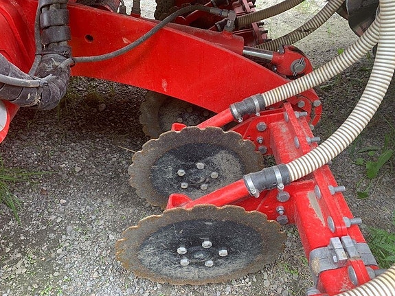 Pöttinger Terrasem C6 Fertilizer med frösålåda 8 of 9