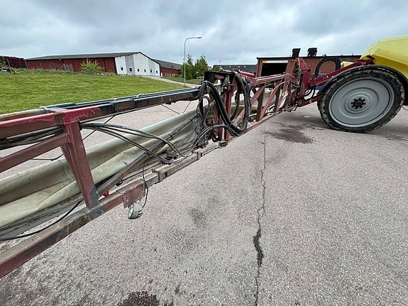Hardi Commander 4500 twin 11 of 24