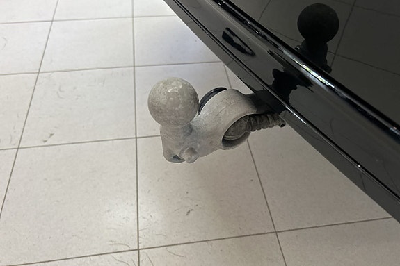 Volvo XC90 16 of 30