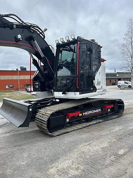 Hidromek HMK 145 LCSR-5 2 of 3