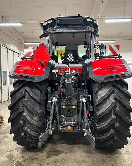 Massey Ferguson 9S.425 Dyna-VT/DEMO 4 of 9