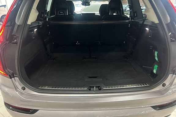 Volvo XC90 12 of 30