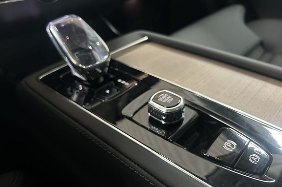 Volvo XC90 22 of 30