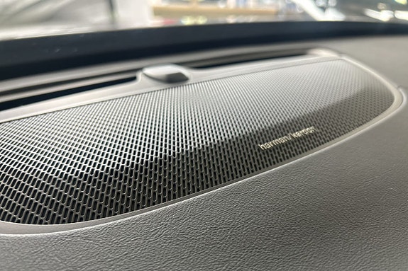 Volvo XC90 24 of 30
