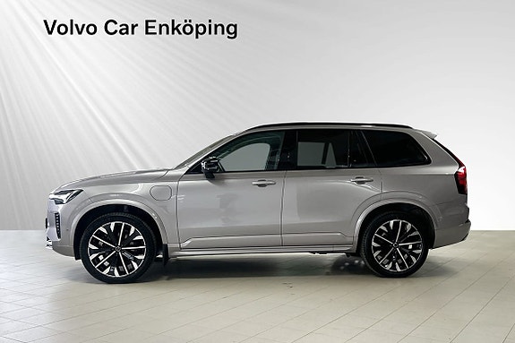 Volvo XC90 3 of 30