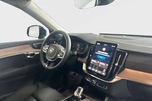 Volvo XC90 9 of 30