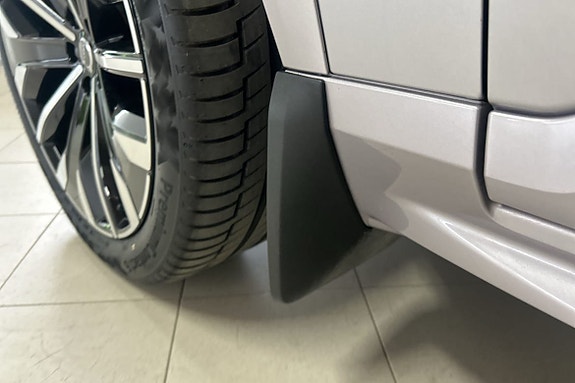 Volvo XC90 16 of 30
