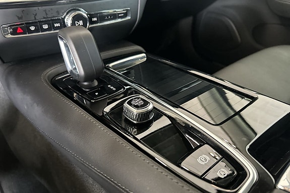 Volvo V60 22 of 30