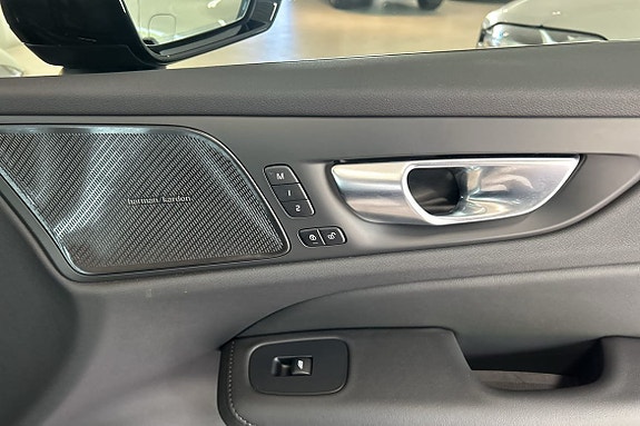 Volvo V60 30 of 30