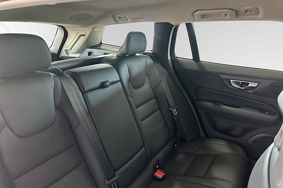 Volvo V60 12 of 30