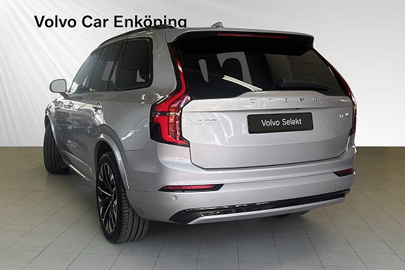 Volvo XC90 4 of 30