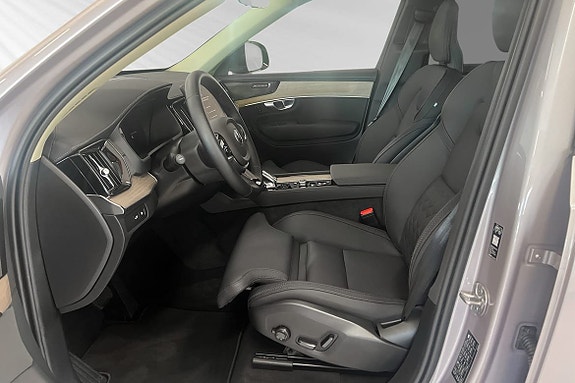 Volvo XC90 7 of 30
