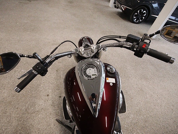 Yamaha XVS950A Midnight Star "låga mil " 5 of 8