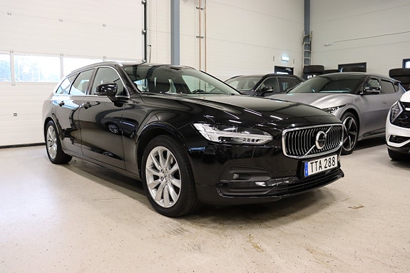 Volvo V90 2 of 24