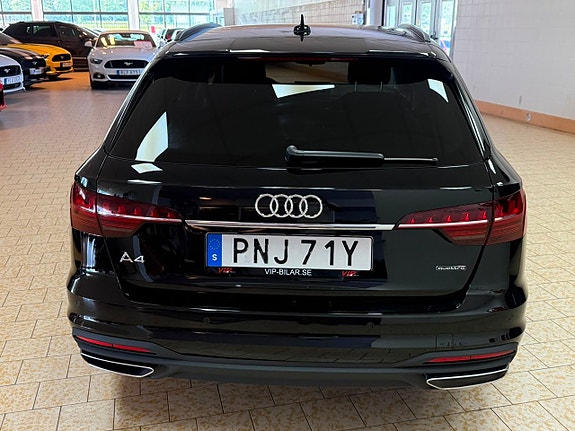 Audi A4 6 of 29