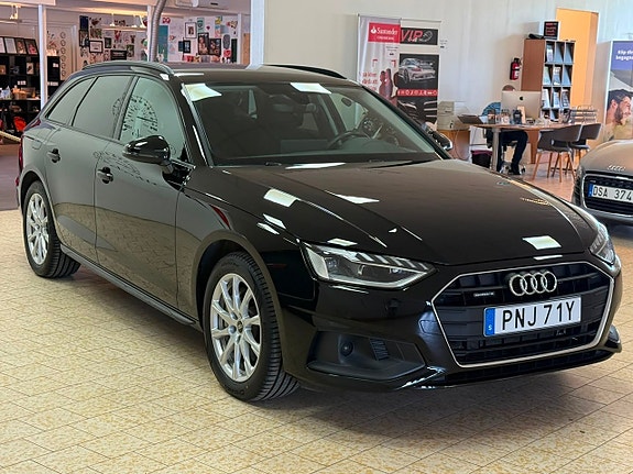 Audi A4 9 of 29