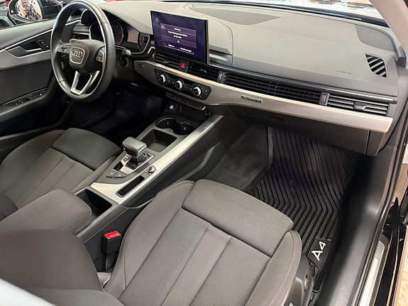 Audi A4 18 of 29