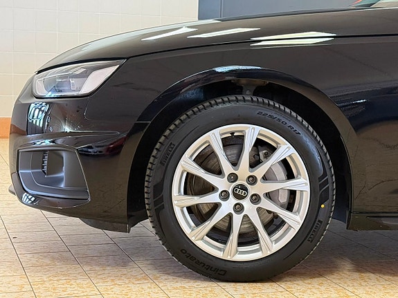 Audi A4 12 of 29