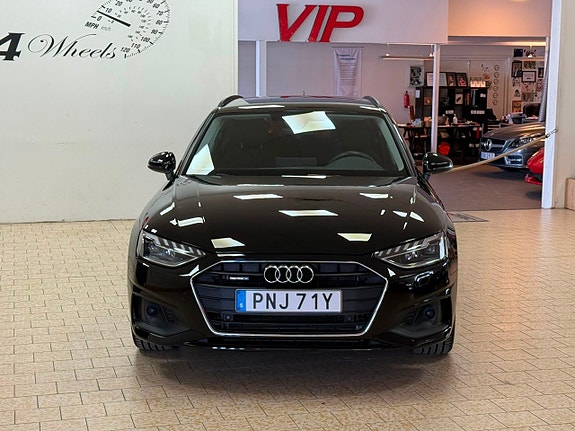 Audi A4 10 of 29