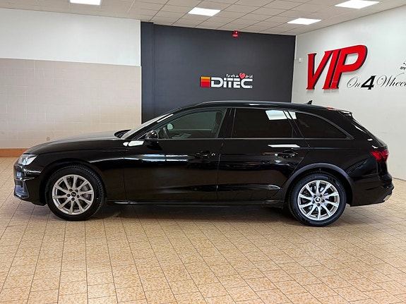 Audi A4 4 of 29