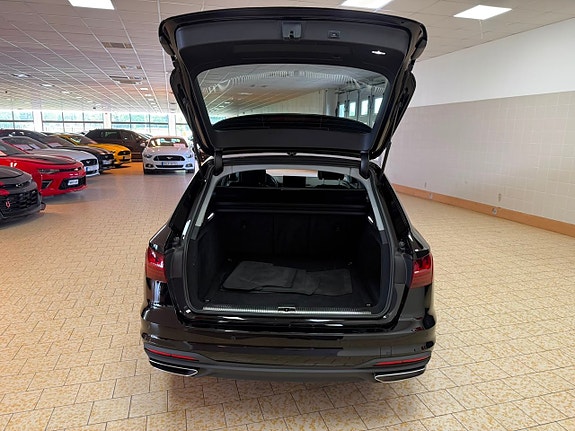 Audi A4 11 of 29
