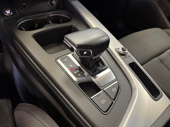 Audi A4 21 of 29