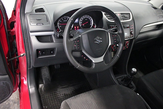 Suzuki Swift 17 of 18