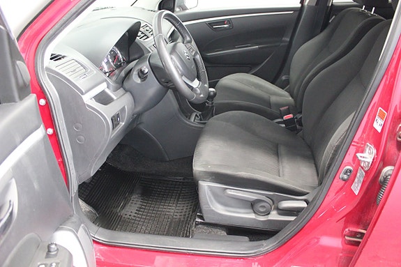 Suzuki Swift 8 of 18