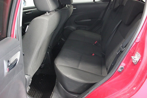 Suzuki Swift 10 of 18