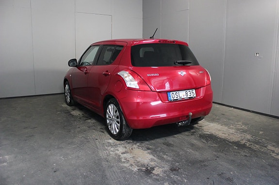 Suzuki Swift 3 of 18