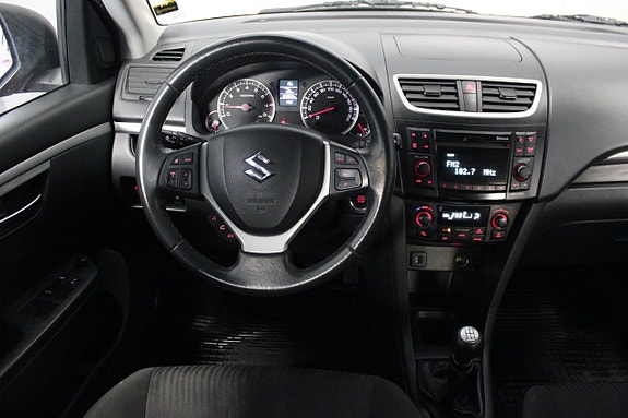 Suzuki Swift 13 of 18