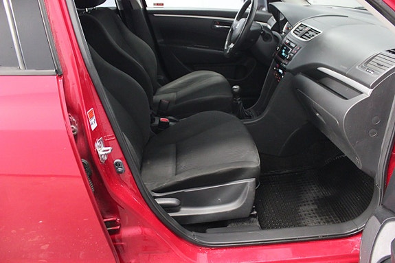 Suzuki Swift 9 of 18